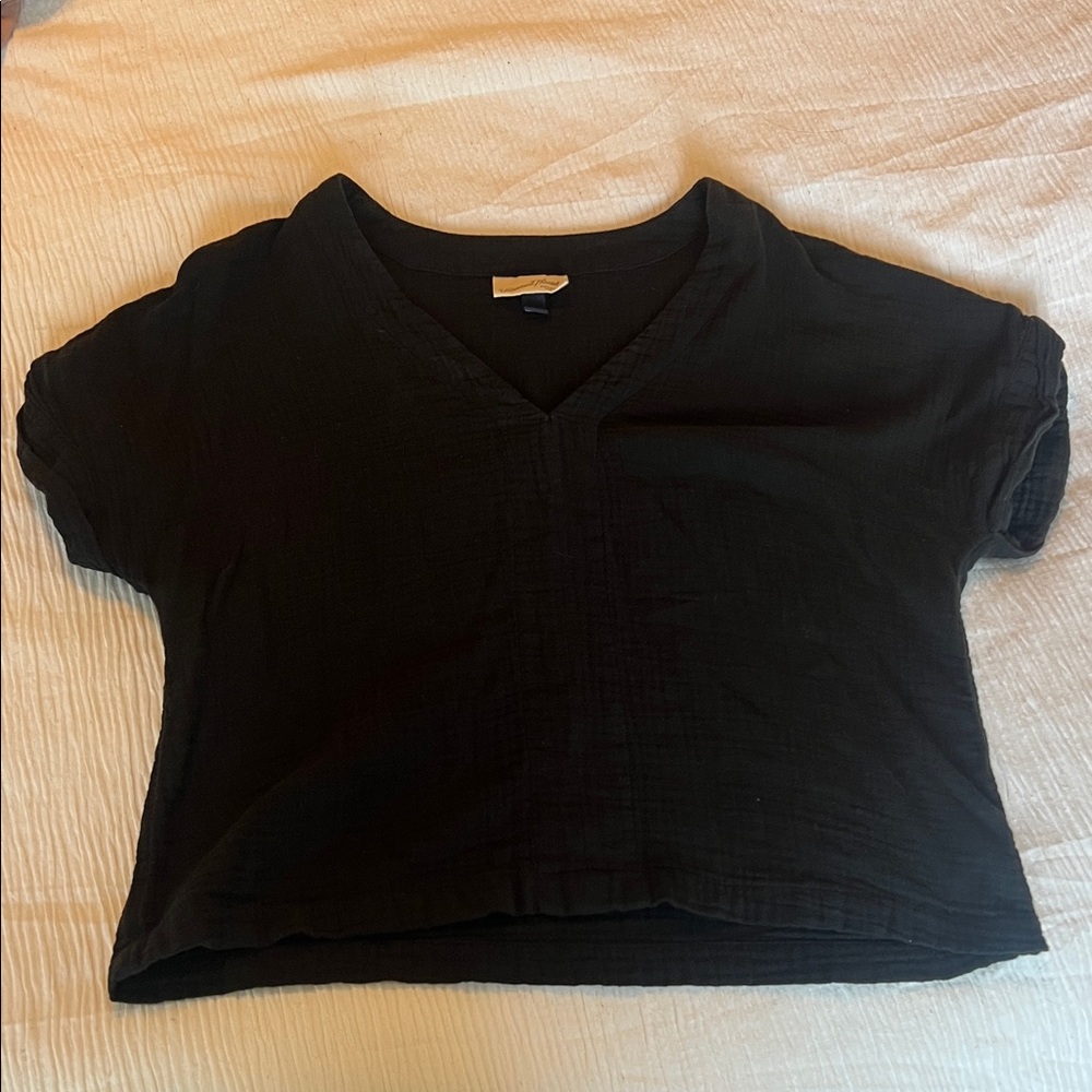 Universal Thread Black Textured V-Neck Top